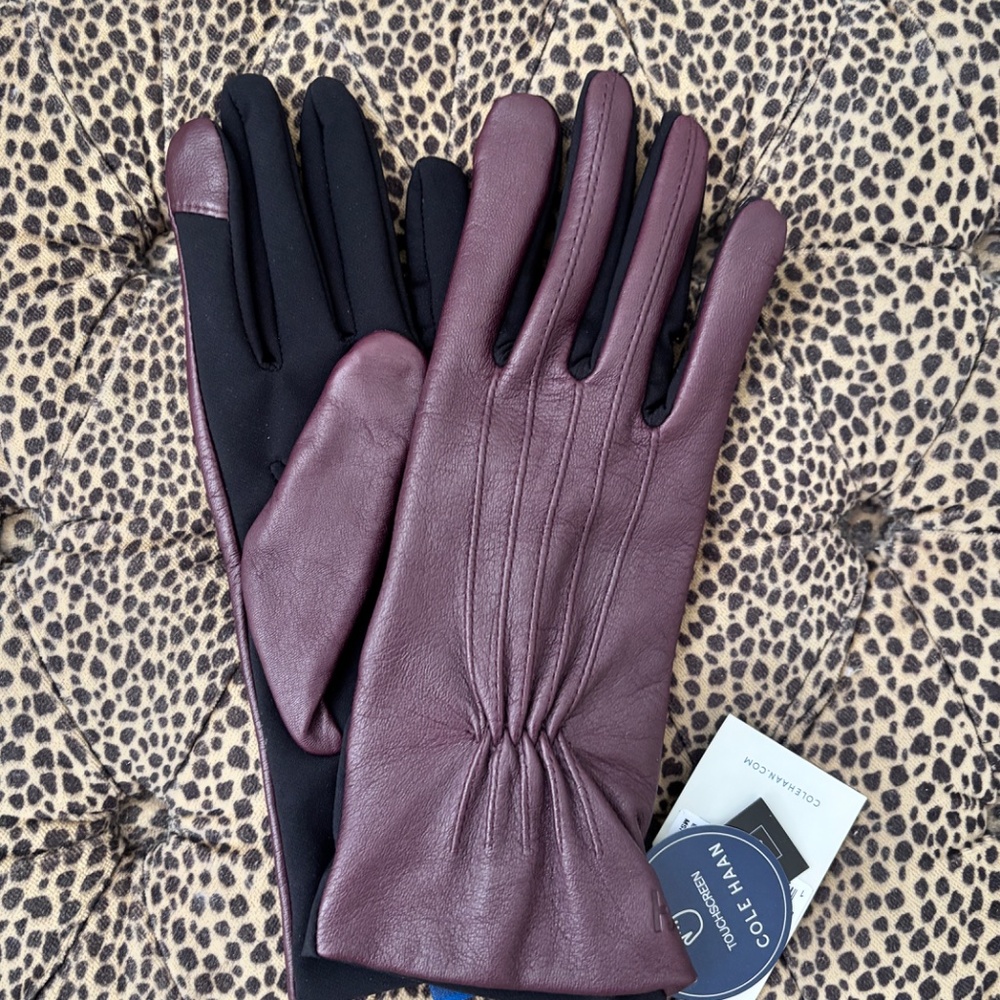 Cole Haan Leather Points Stretch Gloves in Pinot - Picture 2 of 4